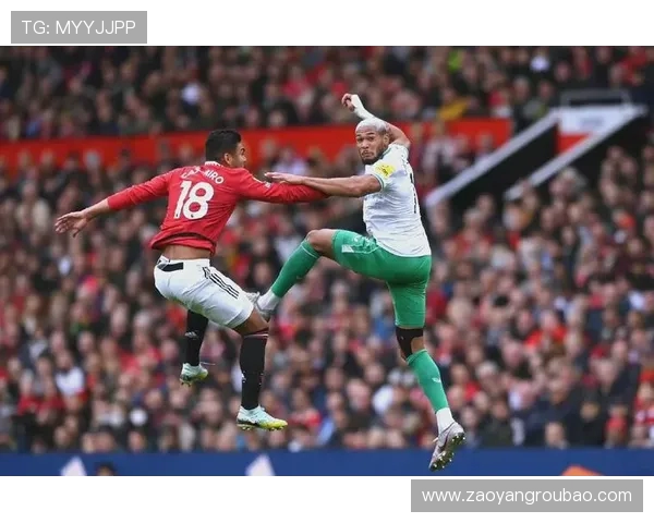 曼联一球小胜纽卡斯尔 多尔古制胜 谢什科中框遗憾 英超焦点战